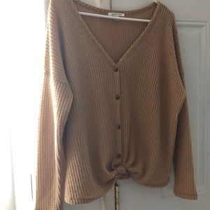 American Eagle long Sleeve